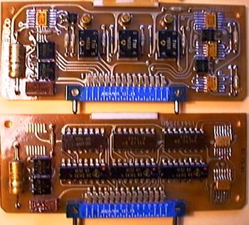 Ces cartes enfichables comportent outre les composants classiques, des circuits intgrs ronds et plats  montage de surface, des filtres, des relais.